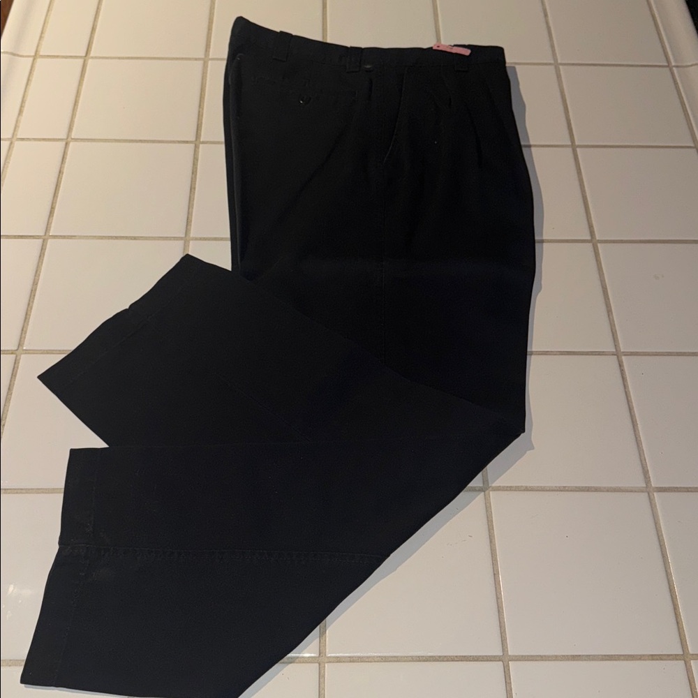 Dockers Khakis Pants black Pleated Front W34 L30 🐈‍⬛